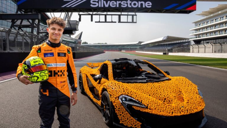 Lando Norris estrenó un McLaren hecho con 342.817 piezas de Lego y dio su veredicto sobre el auto