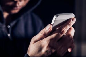 Pergamino – Femeninas intentaron robarle el celular a un niño de 11 años