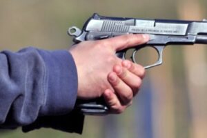 Pergamino – Oficial denunció que delincuentes robaron el arma reglamentaria de su vivienda