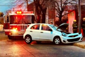 Pergamino – Perdió el control y colisionó contra una columna